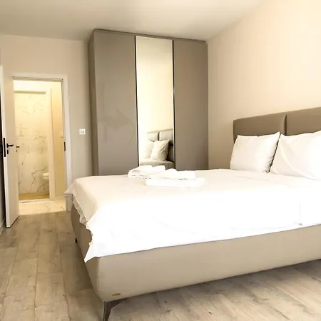 2br Business With Free Gym, By Holiwork Plovdiv