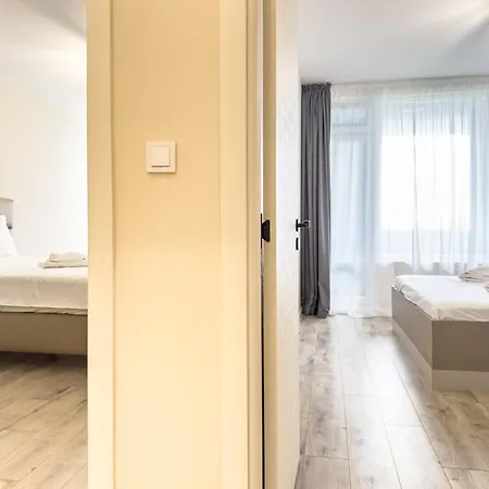 2br Business With Free Gym, By Holiwork Apartment *