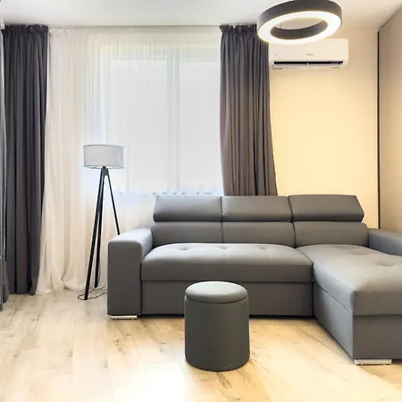 Apartment 2br Business With Free Gym, By Holiwork *