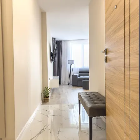 2br Business With Free Gym, By Holiwork * Płowdiw