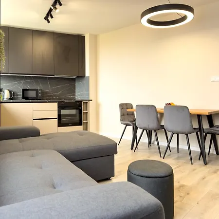 2br Business With Free Gym, By Holiwork * Płowdiw