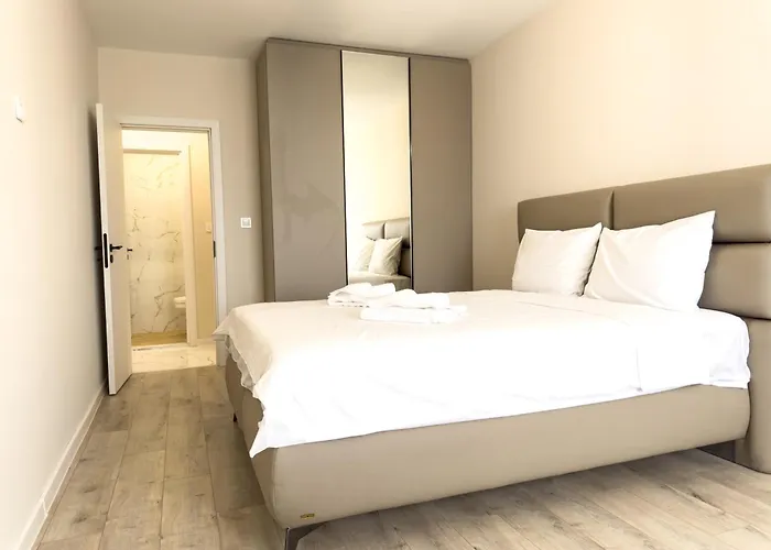 2br Business With Free Gym, By Holiwork Plovdiv