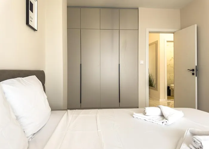 2br Business With Free Gym, By Holiwork