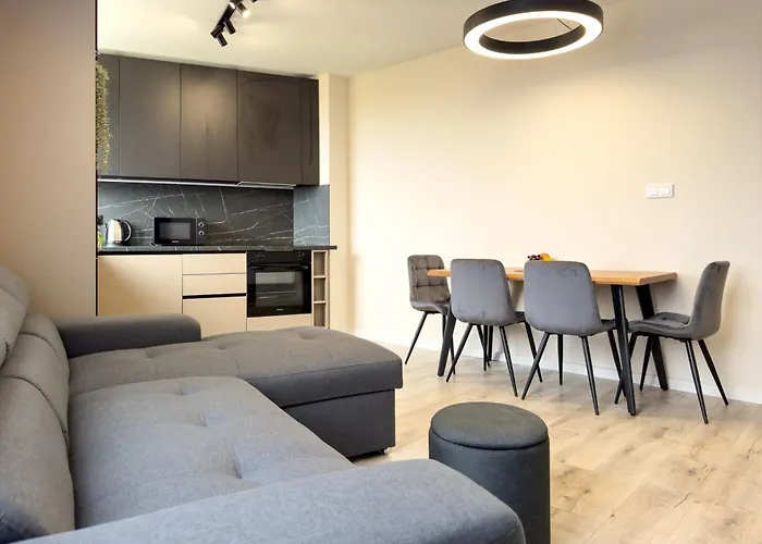 2br Business With Free Gym, By Holiwork דירה