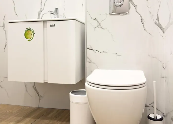 2br Business With Free Gym, By Holiwork דירה *